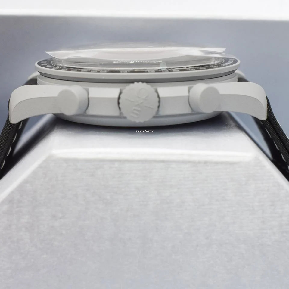 Swatch Moonswatch x Omega New Mission to EarthPhase Bioceramic Moonswatch